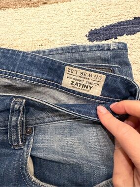 Diesel Zatiny Bootcut Jeans - Medium Blue Wash